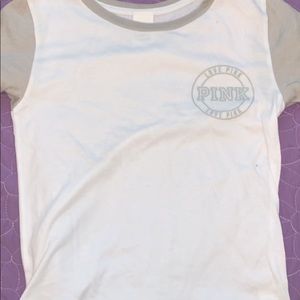 WOMANS PINK T SHIRT SIZE XS